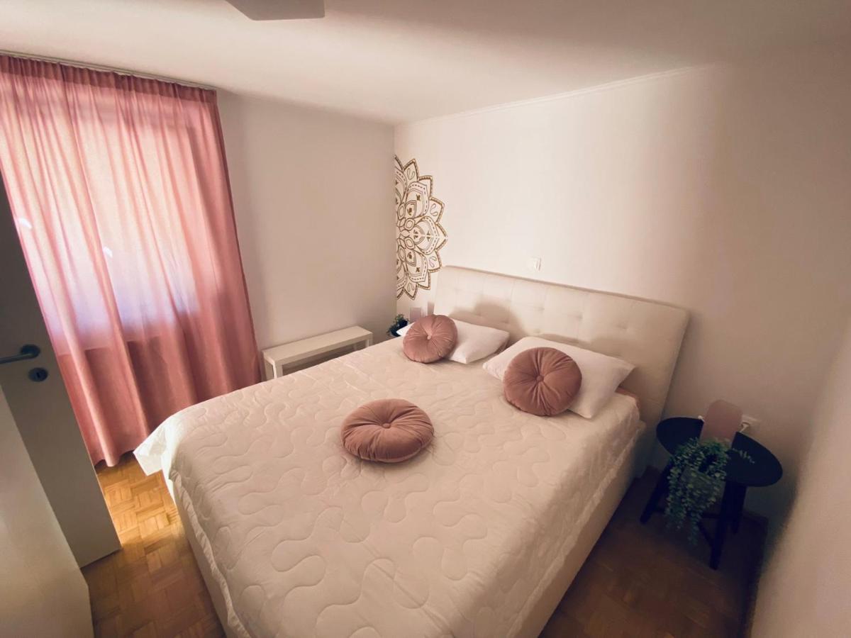Apartma Kamnitnk 슈코퍄로카 외부 사진